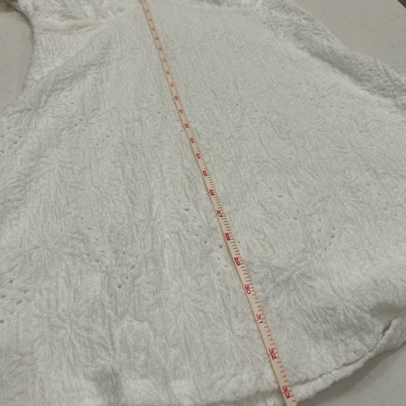 Michael Kors White Textured V-Neck Midi Dress with Short Sleeves - Picture 9 of 9